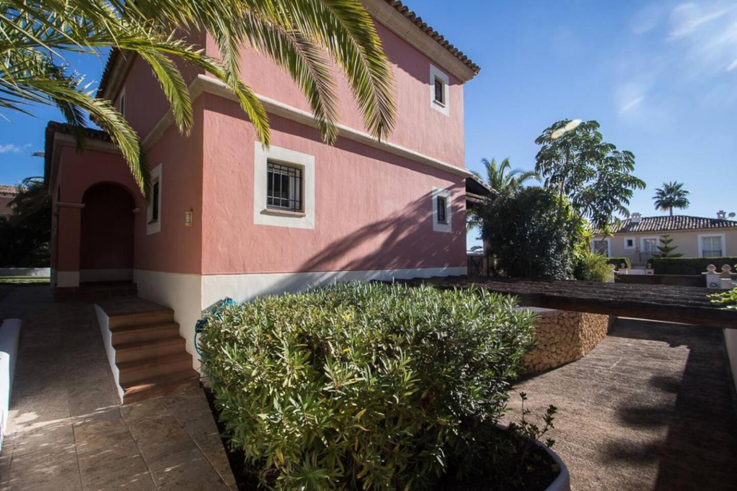 Asia Gardens Villa With Private Pool In Benidorm カーラ・デ・フィネストラット エクステリア 写真